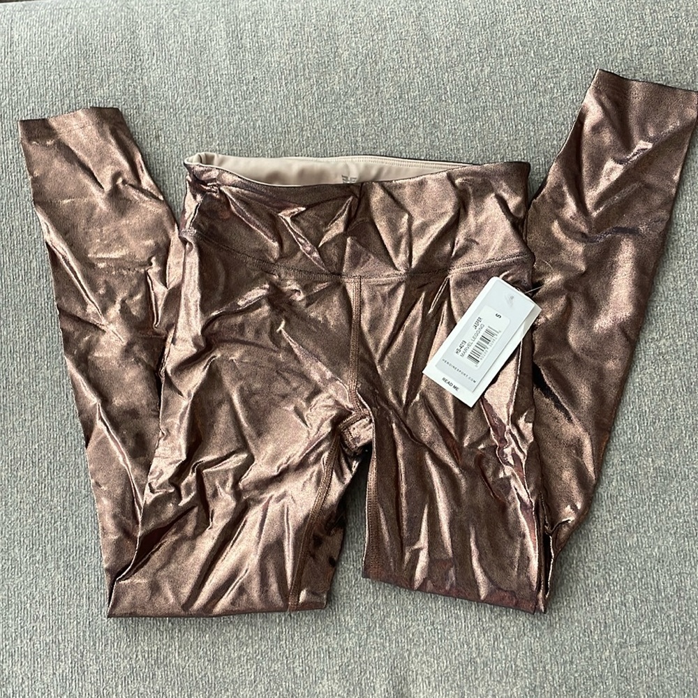 NWT Heroine Sport MARVEL Metallic Legging